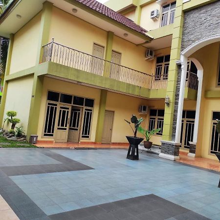 Hotel Randik Sekayu Екстериор снимка