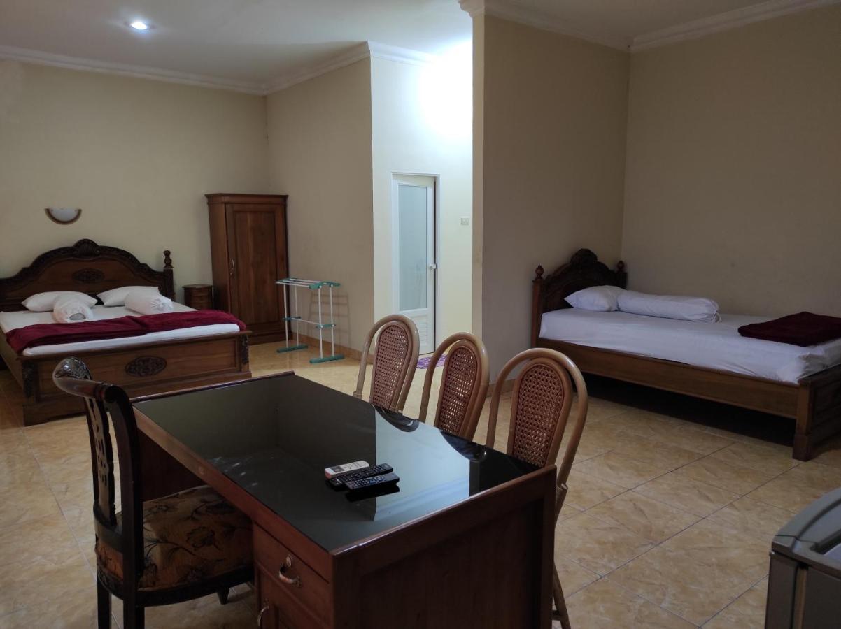 Hotel Randik Sekayu Екстериор снимка